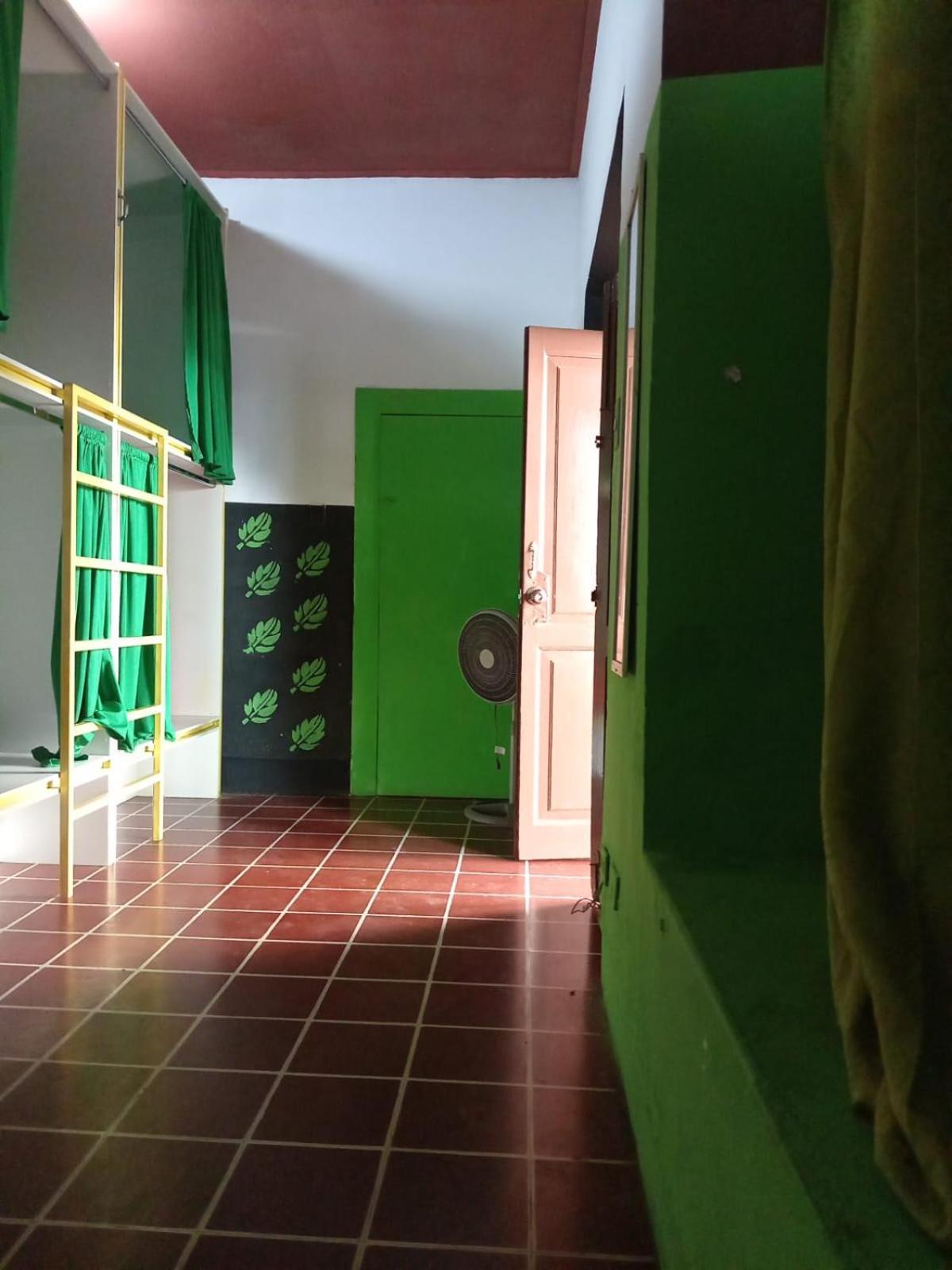Karim Hostel Guatemala City Exterior photo