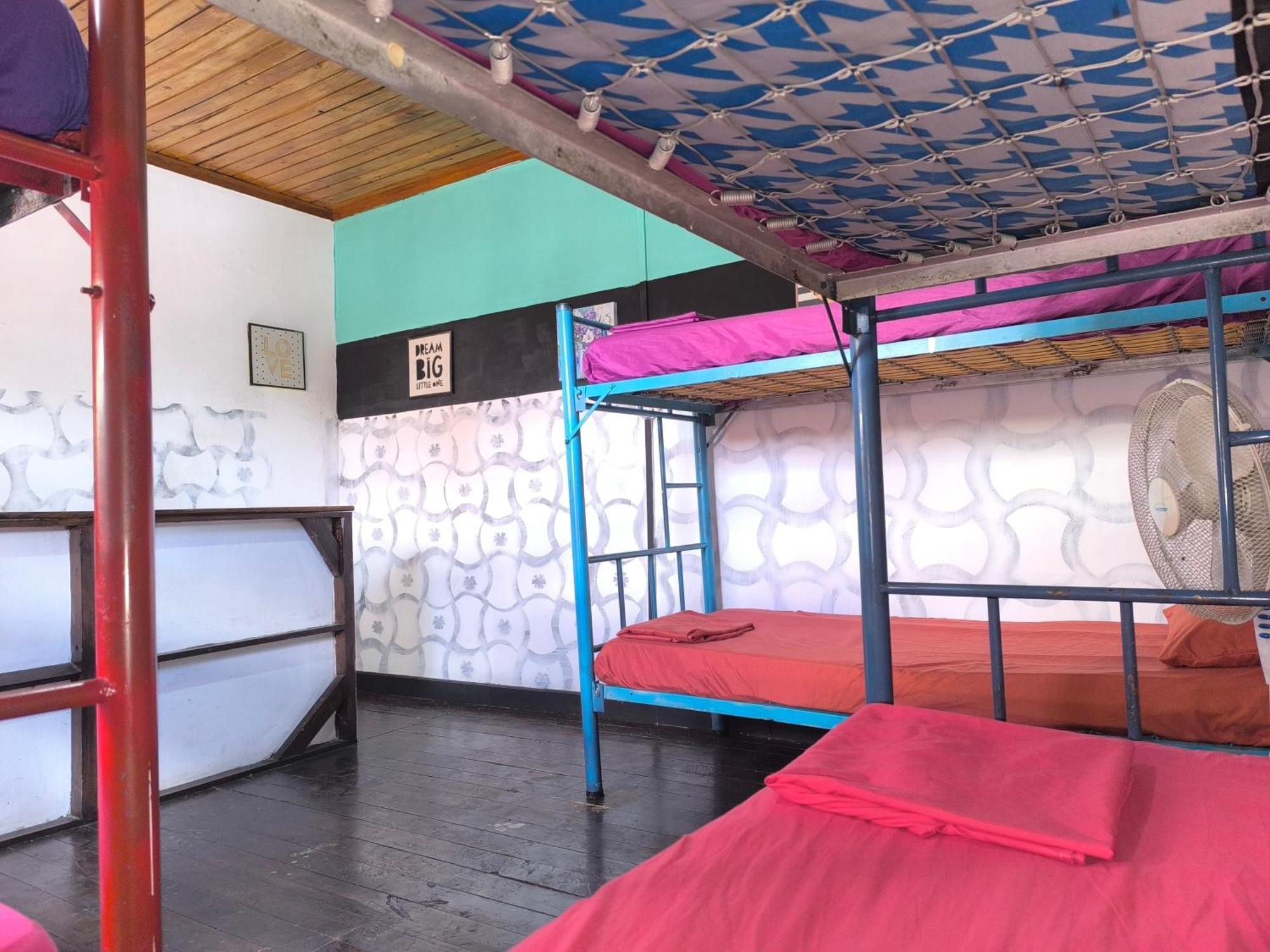 Karim Hostel Guatemala City Exterior photo