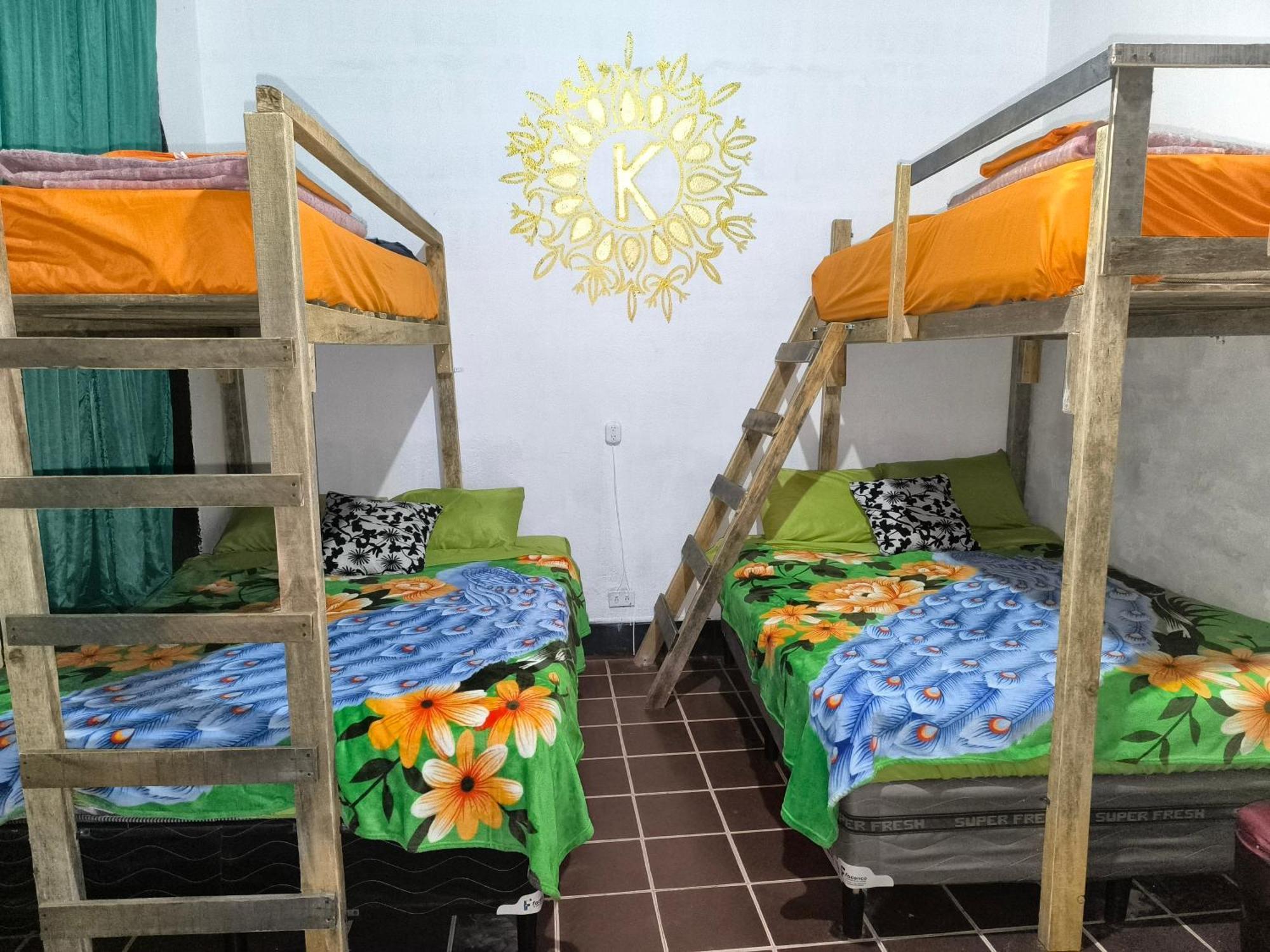 Karim Hostel Guatemala City Exterior photo