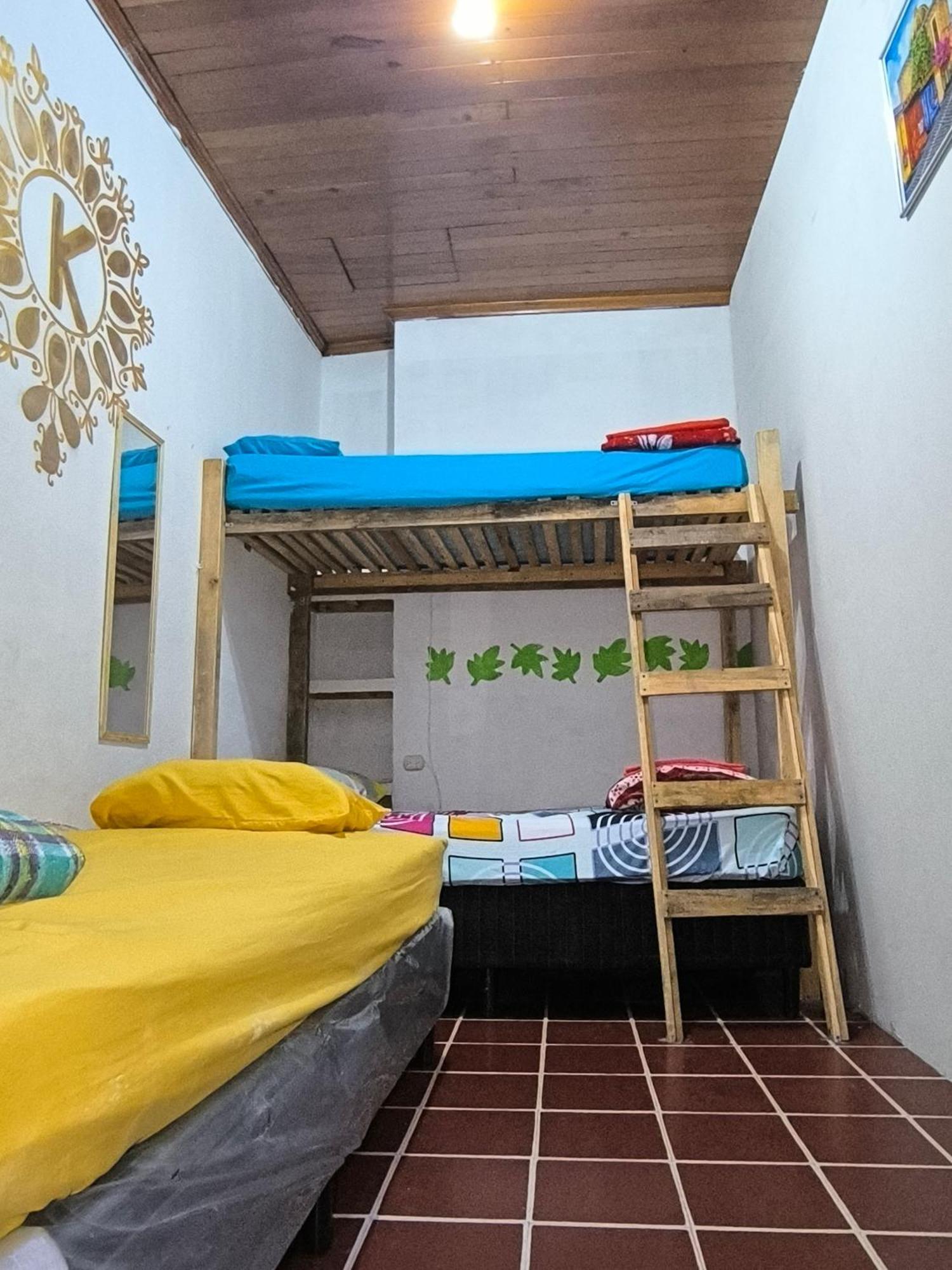 Karim Hostel Guatemala City Exterior photo